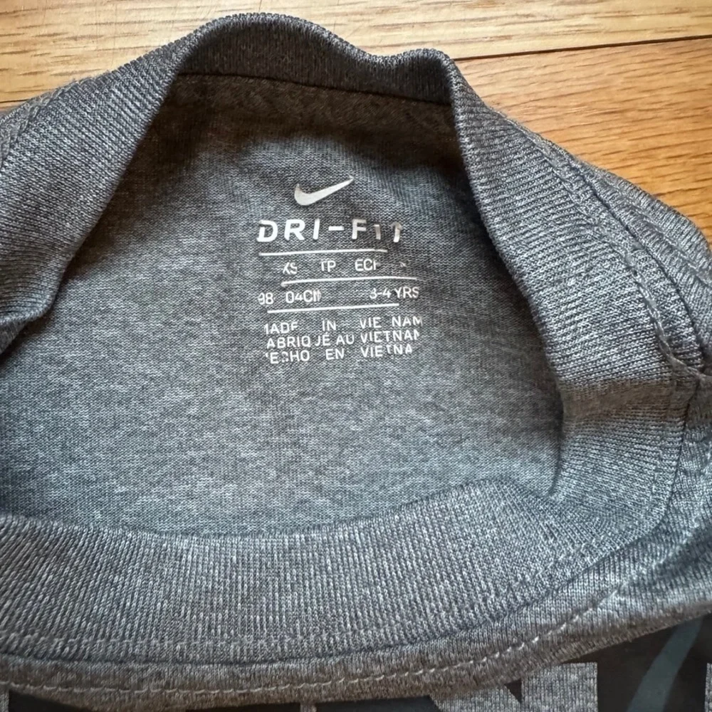 Nike Gray Matching Set Short Sleeve Tee